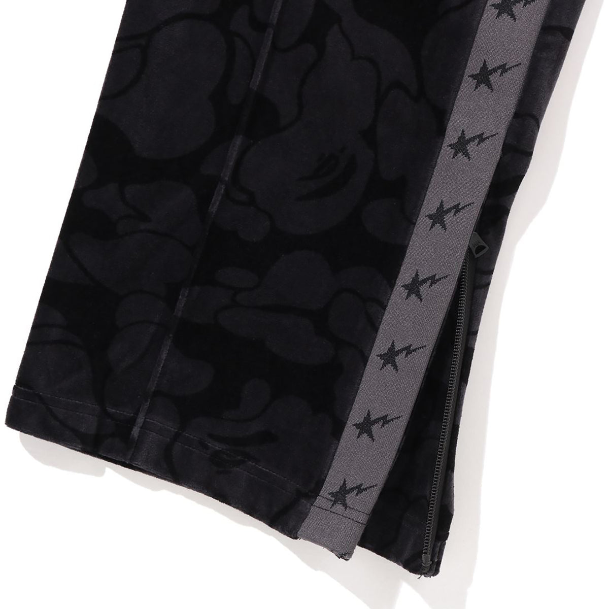 SOLID CAMO VELOUR METAL ONE POINT RELAXED FIT TRACK PANTS MENS