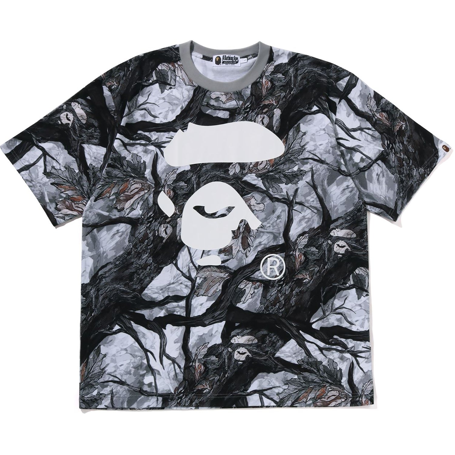 【BAPE】TREE EDGE CAMO APE FACE RELAXED FIT TEE 要在庫確認 TREE EDGE CAMO APE FACE RELAXED FIT TEE MENS – us.bape.com