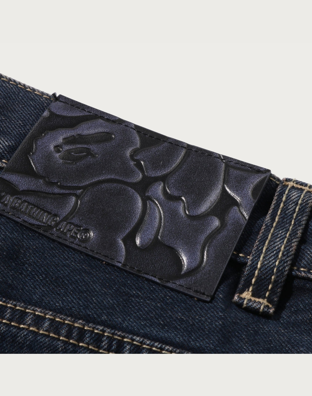 BAPE STA PATCH 13 OZ RELAXED FIT DENIM SHORTS M
