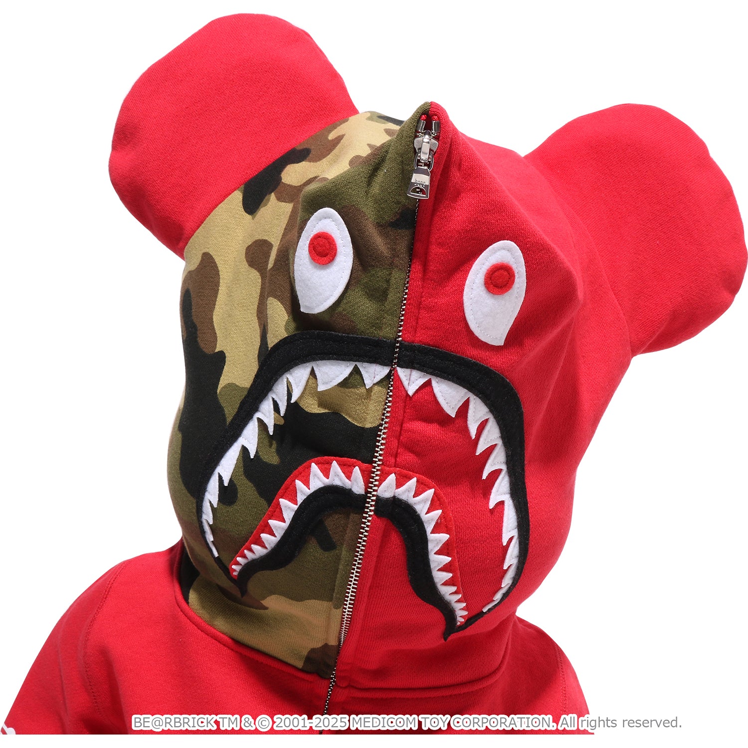 LEGACY CAMO SHARK BE@RBRICK 1000% – us.bape.com