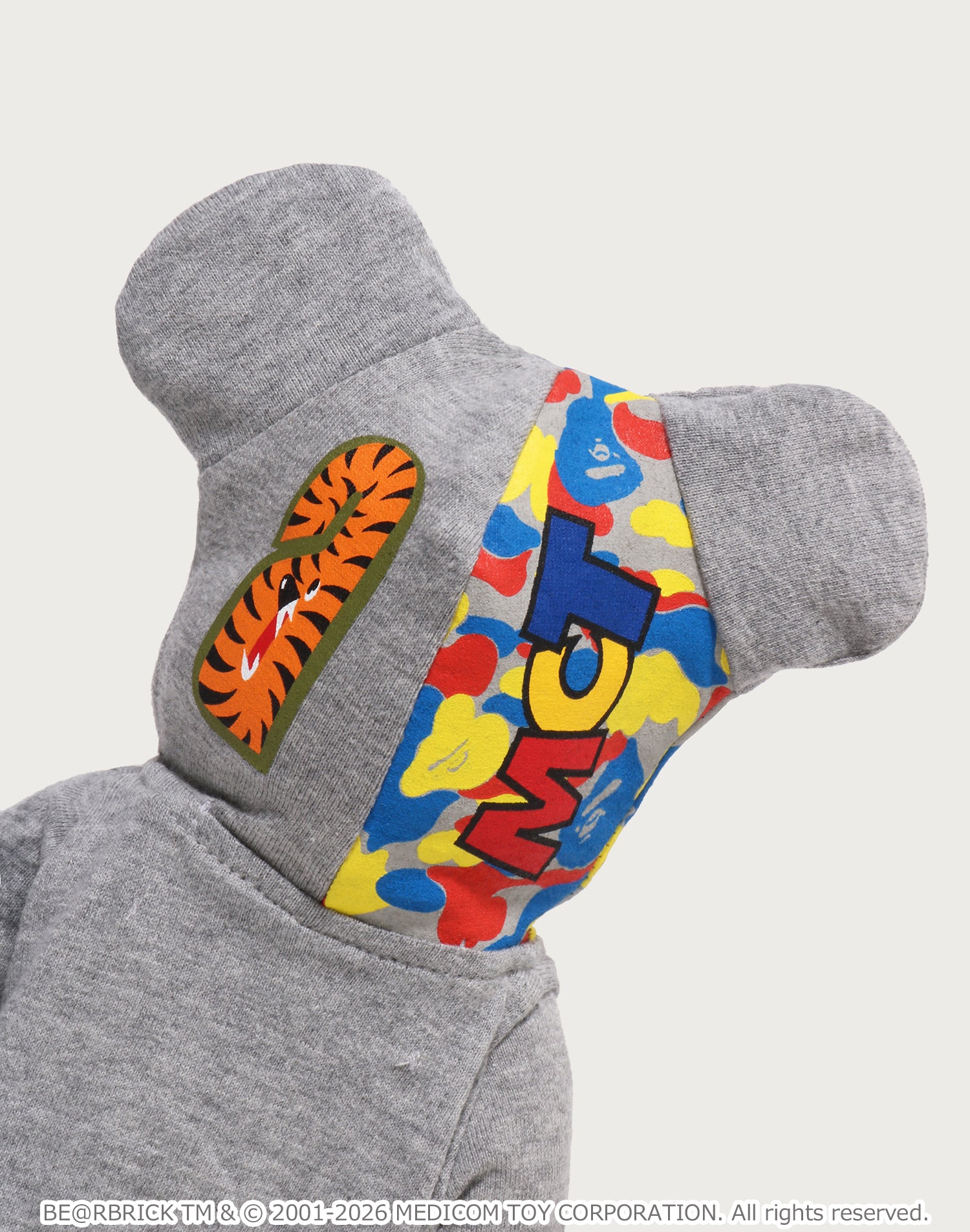 BAPE X MEDICOM TOY 30TH ANNIV. SHARK HOODIE BE@RBRICK 100%&400%