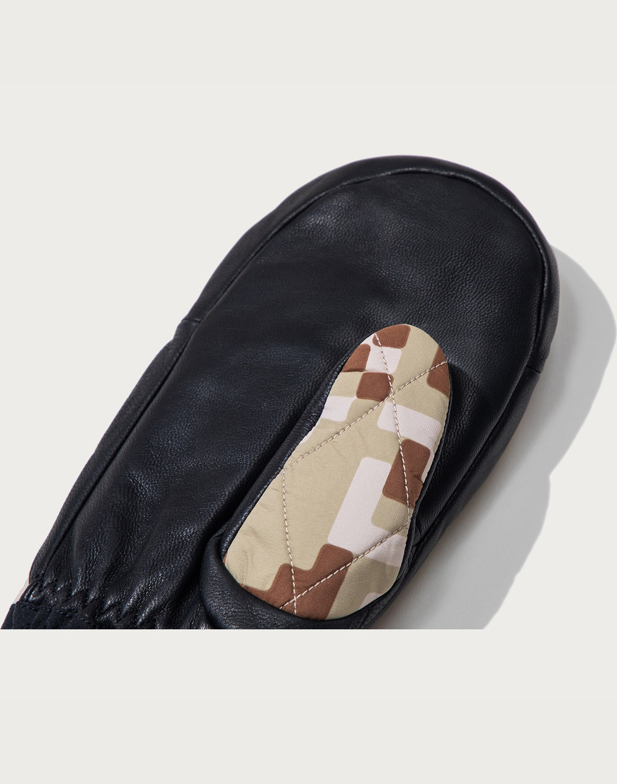 BAPE BY KAZUKI KURAISHI UAP CAMO GLOVES MENS