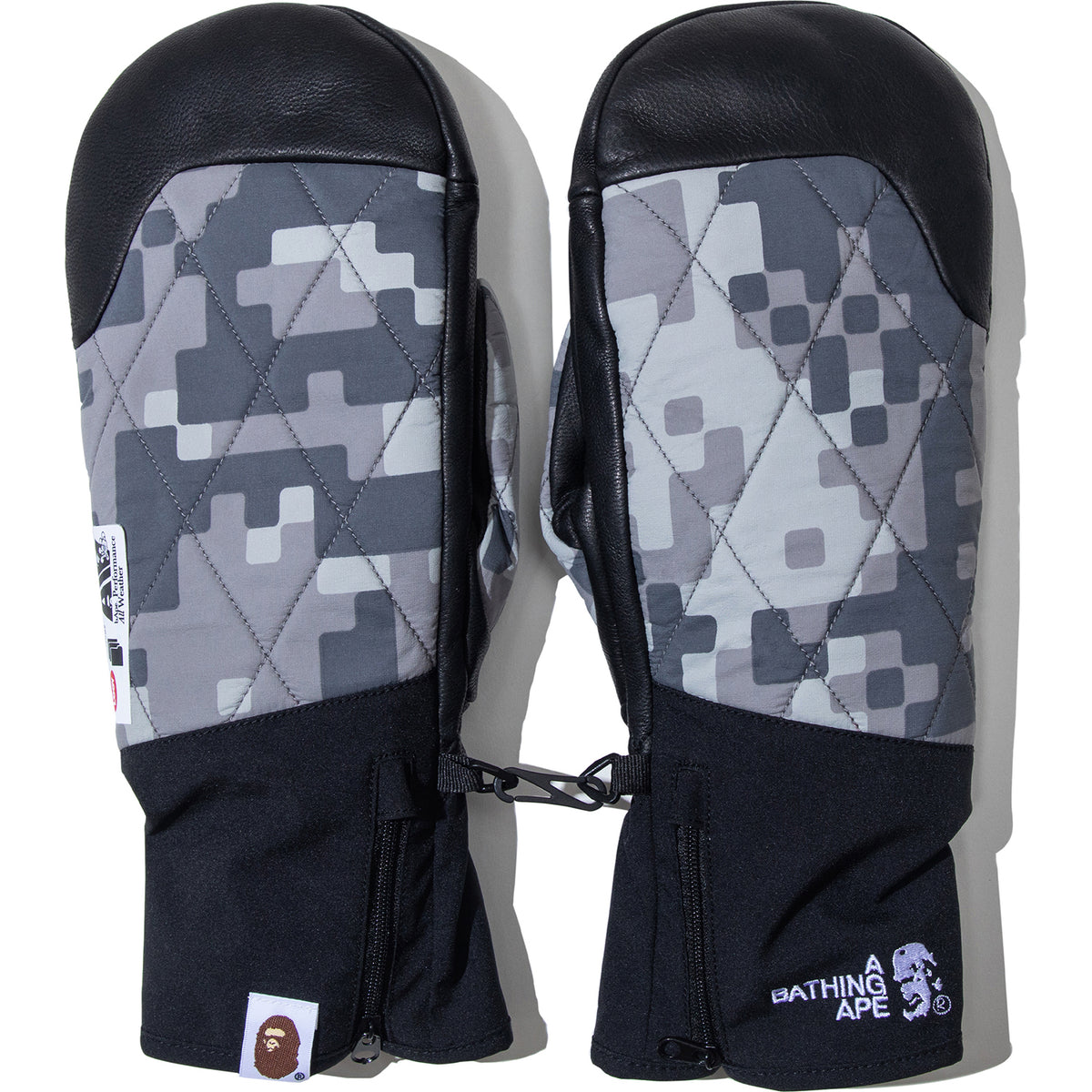 BAPE BY KAZUKI KURAISHI PIXELATE CAMO GLOVES MENS