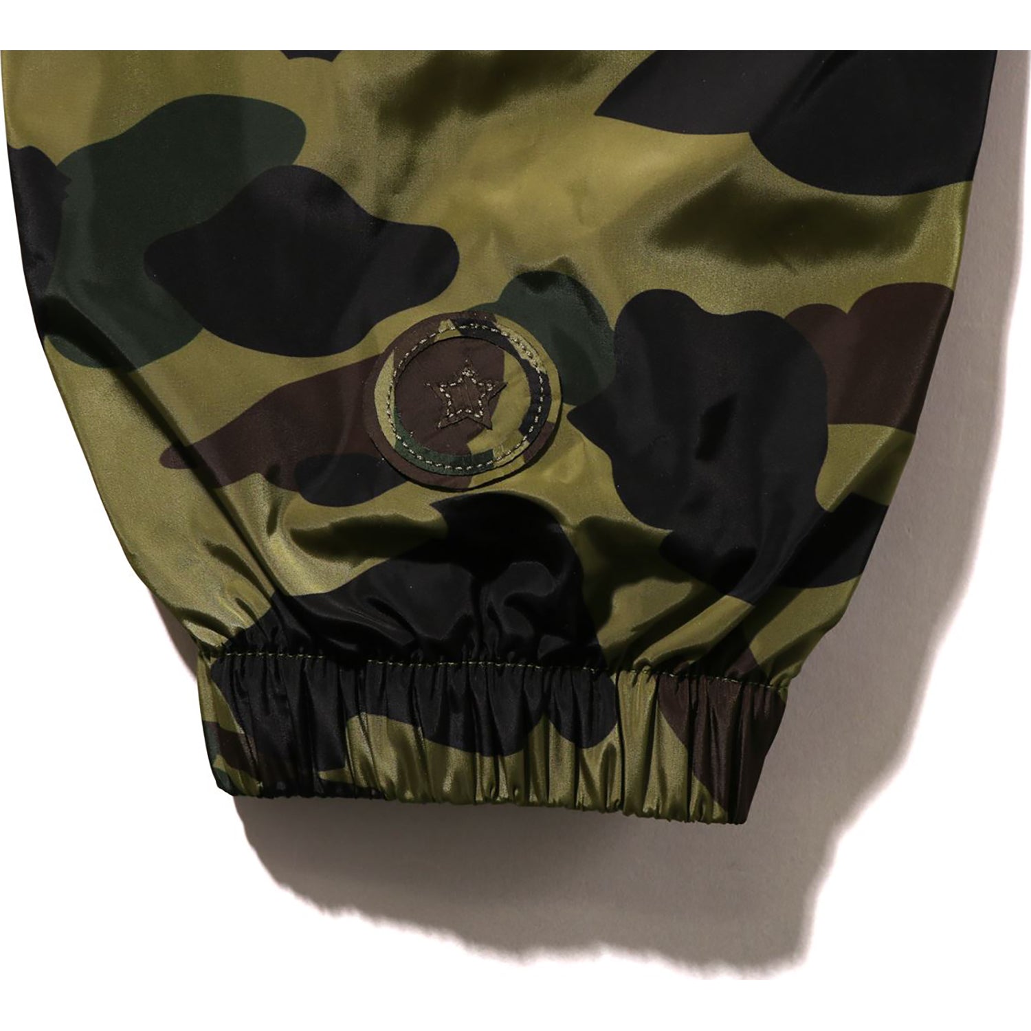 1ST CAMO JACQUARD SHARK FULL ZIP JACKET MENS – us.bape.com