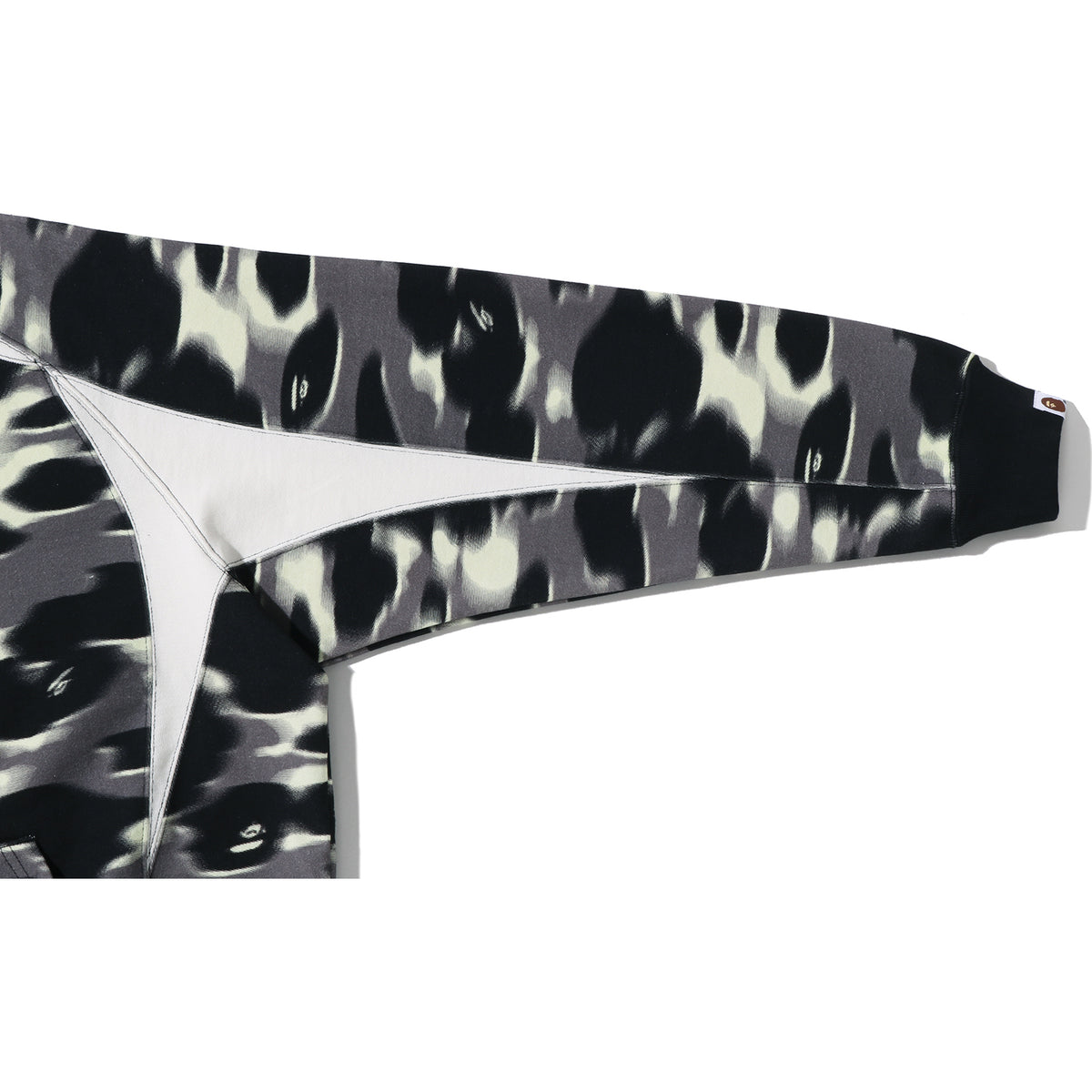 SCREEN CAMO FOOTBALL LOGO RELAXED FIT PULLOVER HOODIE MENS