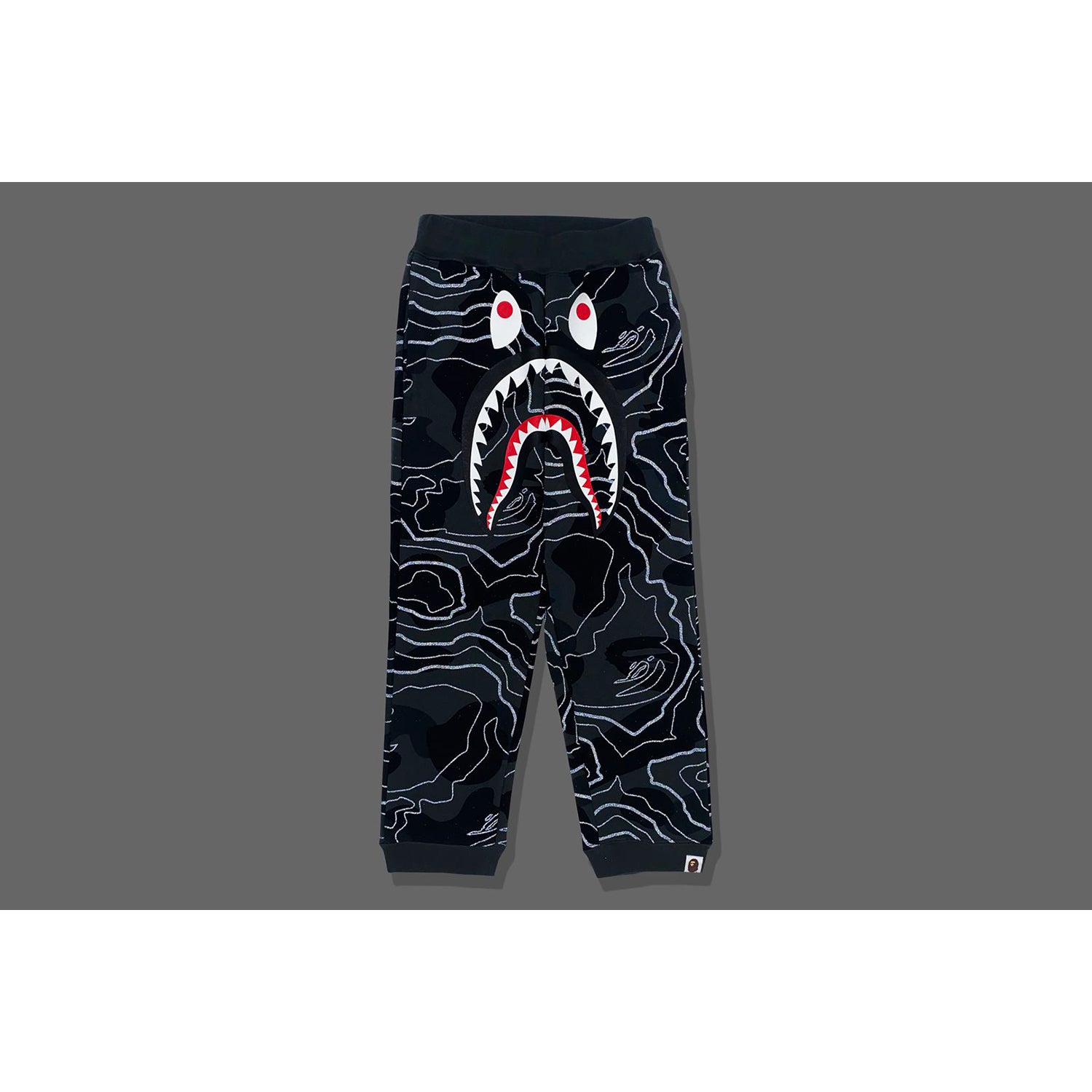 LAYERED CAMO SHARK SWEAT PANTS KIDS us.bape