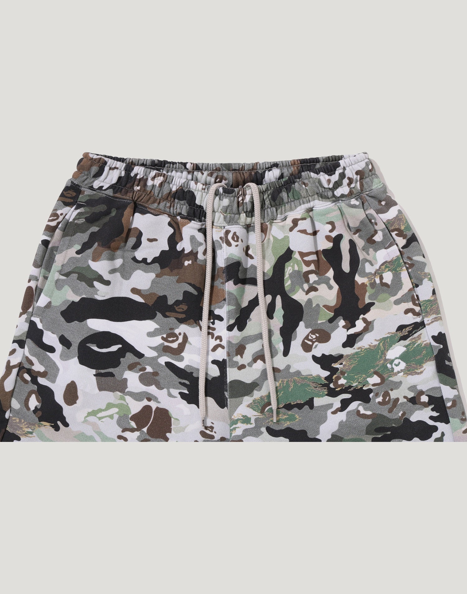 HYBRID CAMO APE FACE LOGO RELAXED FIT SWEATPANTS MENS