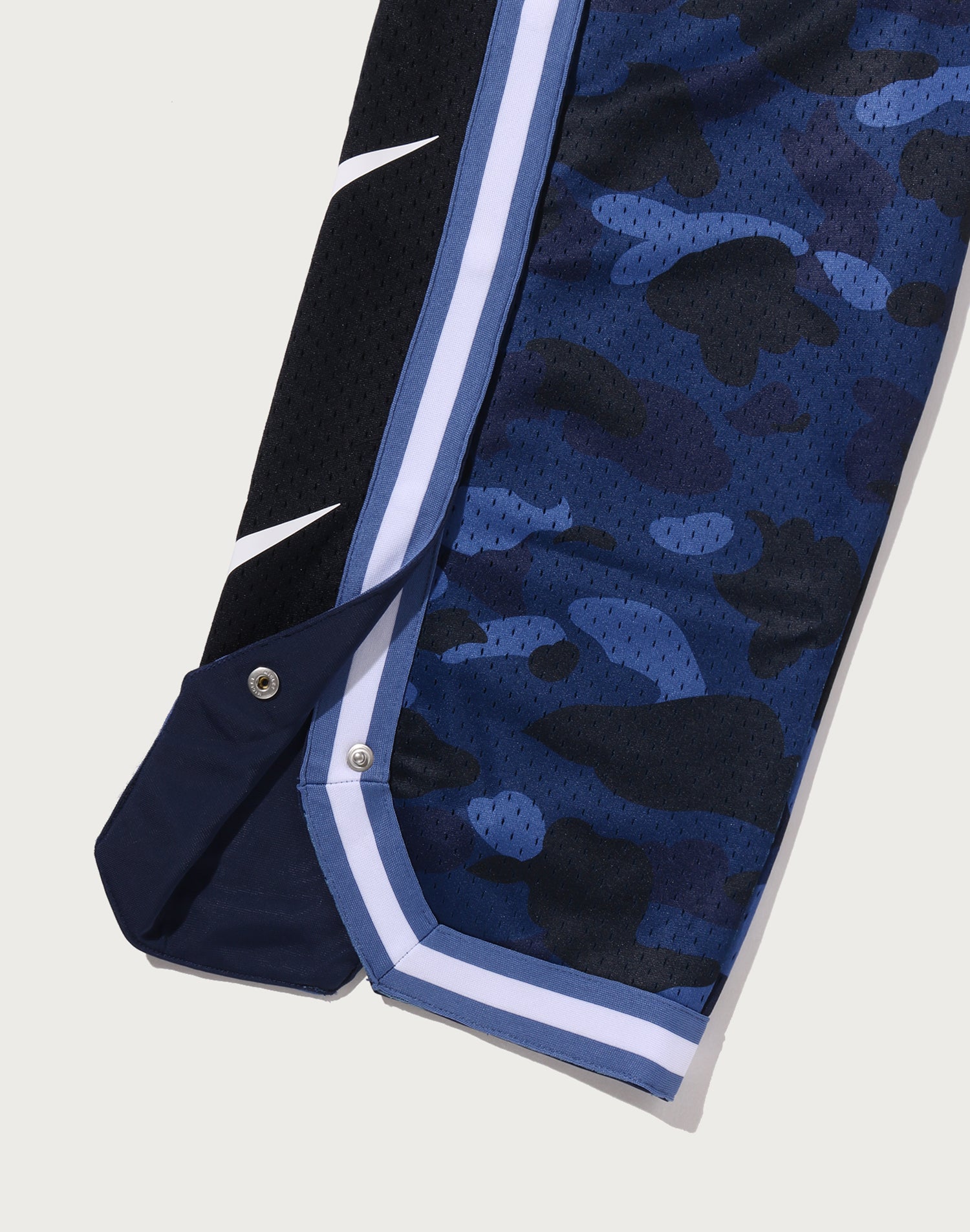 COLOR CAMO MESH HIGH SPLIT SNAP BUTTON RELAXED FIT PANTS MENS