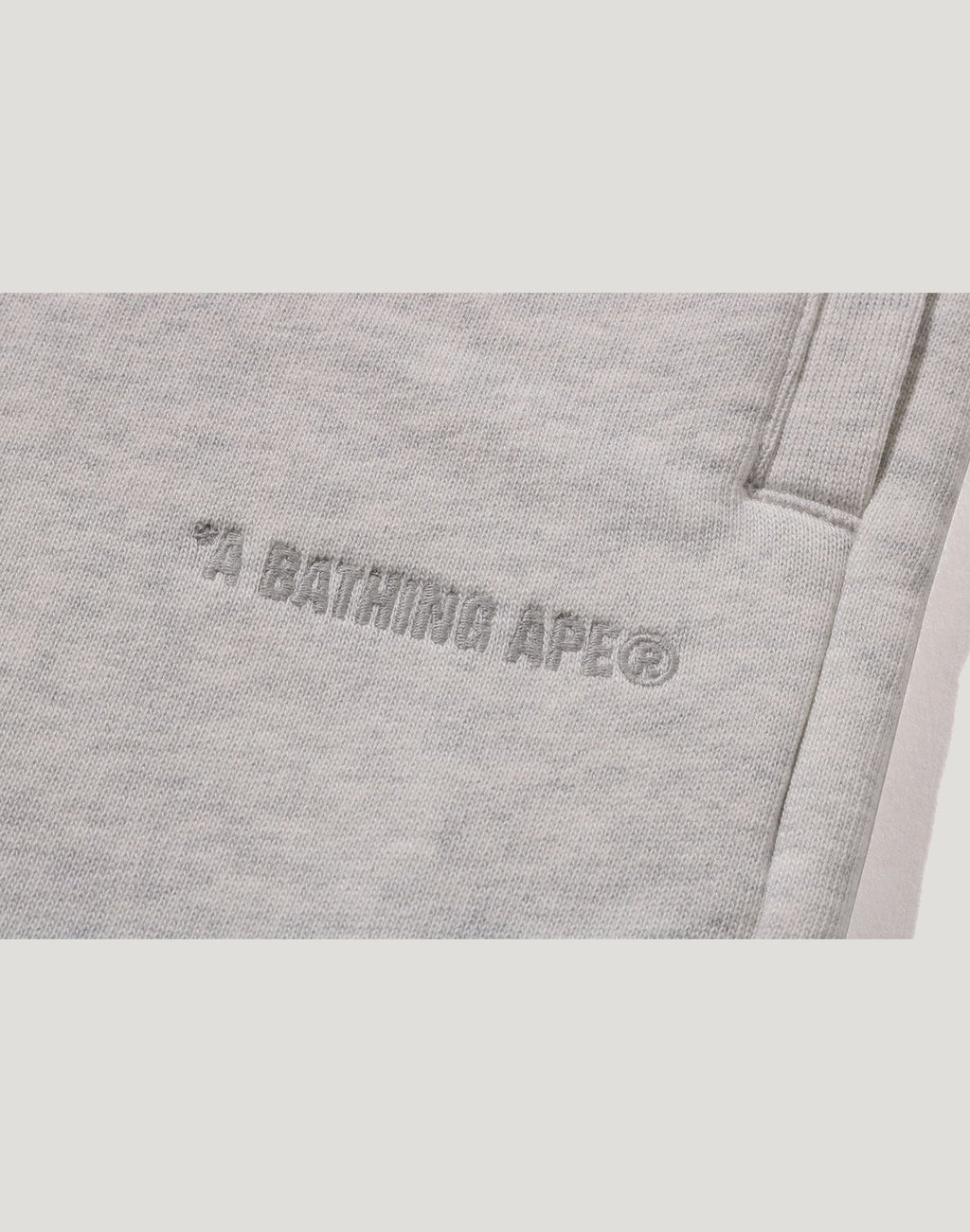 BATHING APE LOGO KNEE LENGTH RELAXED FIT SWEAT SHORTS MENS