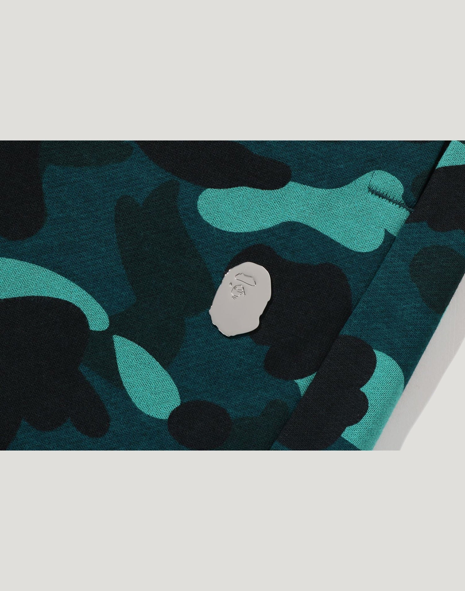 COLOR CAMO METAL APE HEAD RELAXED FIT SWEAT SHORTS MENS