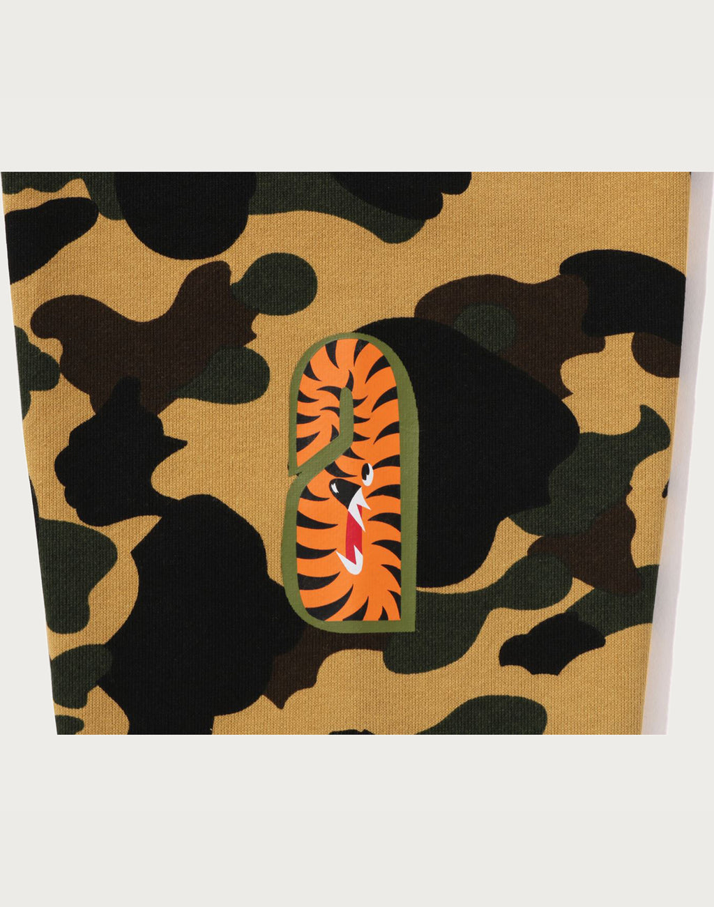 BAPE MENS 1ST CAMO SHARK CREWNECK SWEATSHIRT
