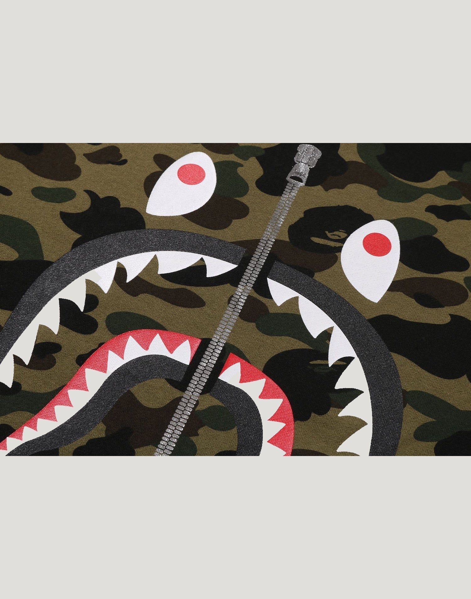 1ST CAMO SHARK CREWNECK SWEATSHIRT MENS