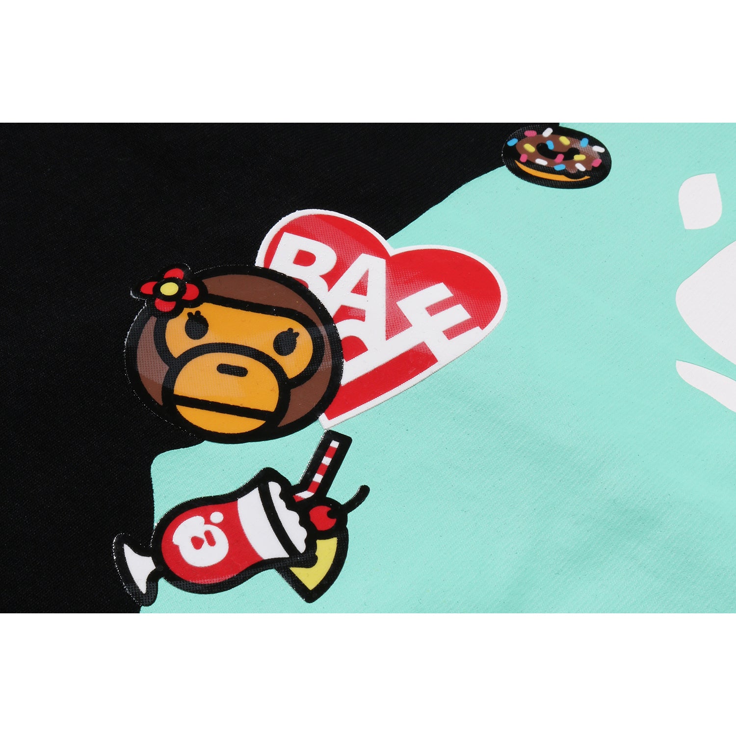 STICKERS ON APE HEAD TEE LADIES