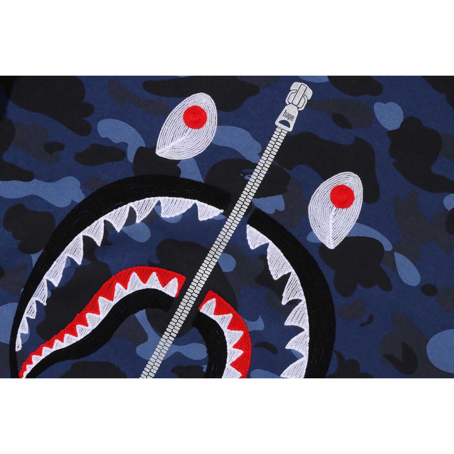 COLOR CAMO EMBROIDERY SHARK CREWNECK MENS – us.bape.com